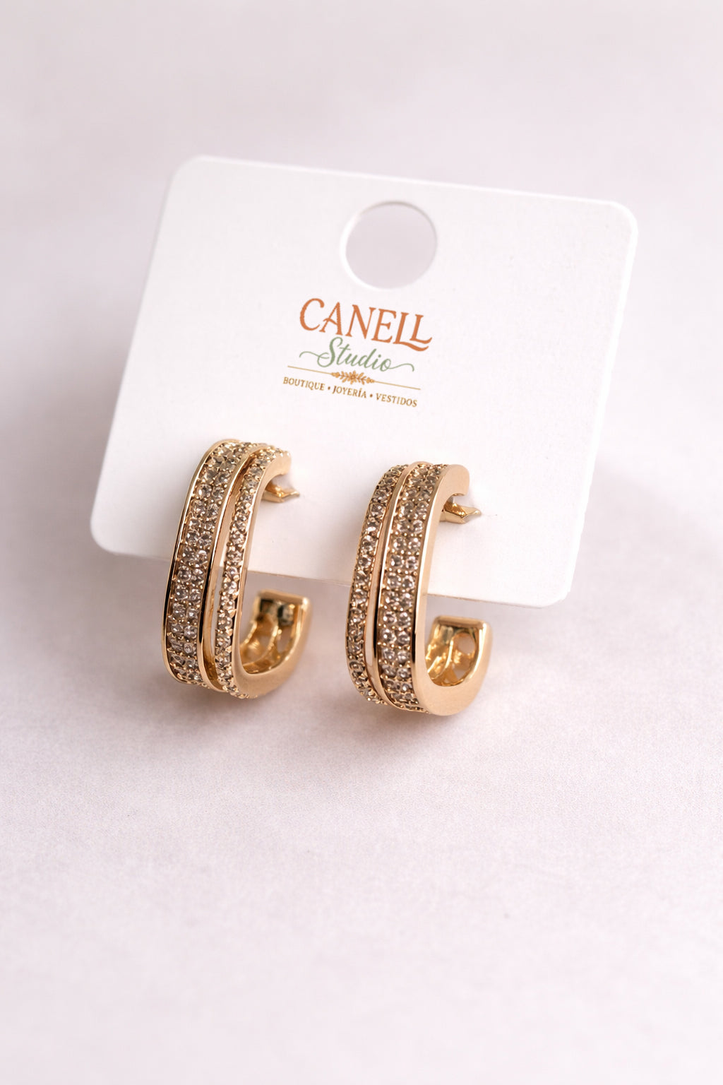 Semi-Argolla cuadrada con circones incrustados Bañado en Oro 18k