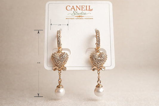 Aretes Corazón con brillo de circonitas y perla colgante